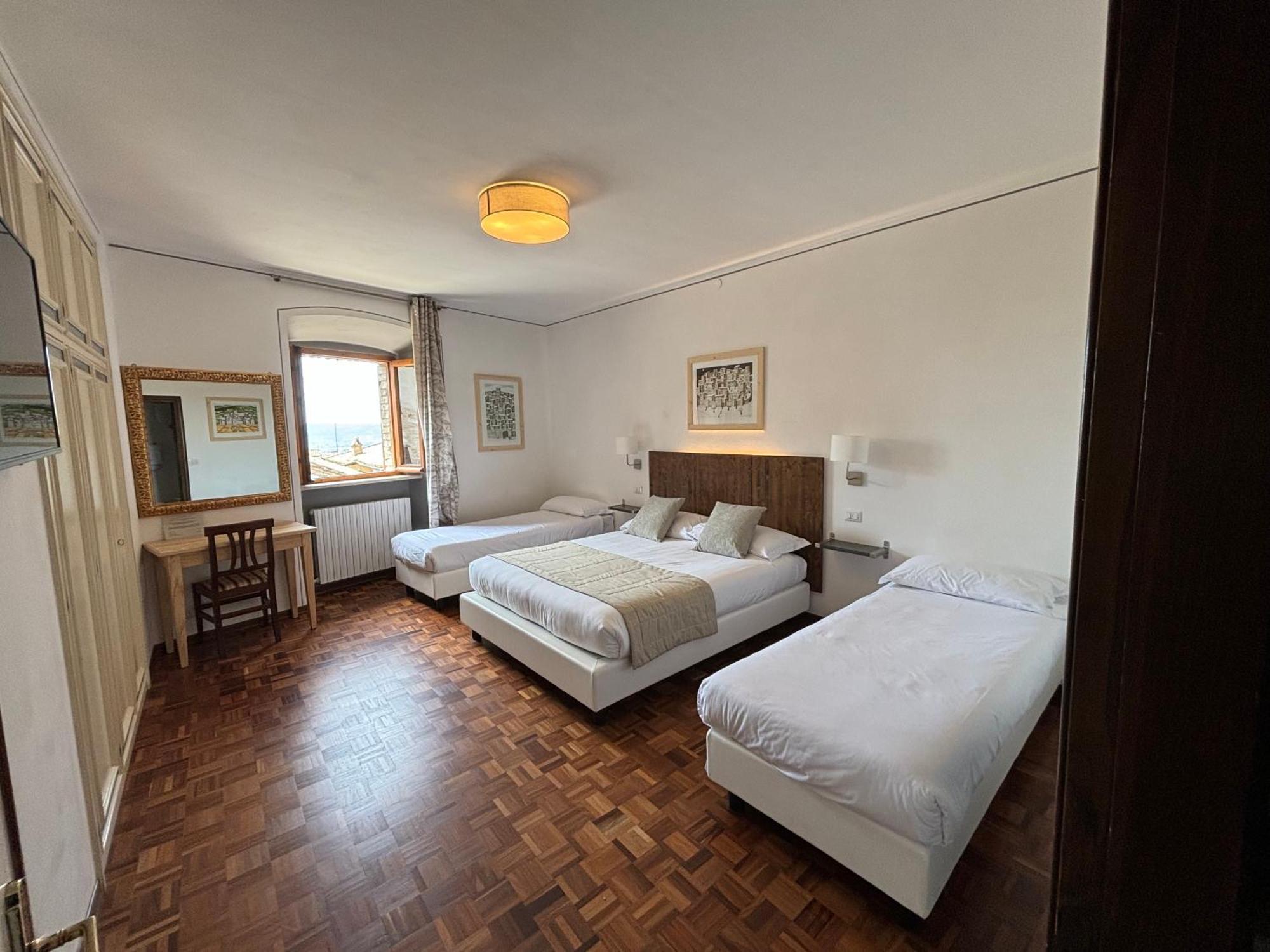 Hotel La Fortezza 阿西西 外观 照片