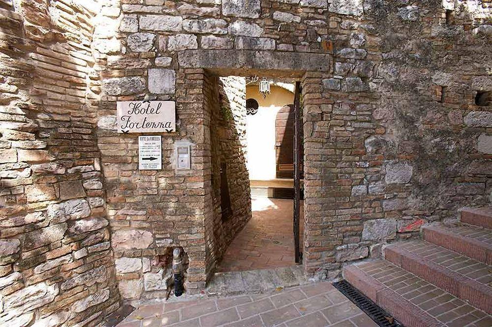 Hotel La Fortezza 阿西西 外观 照片
